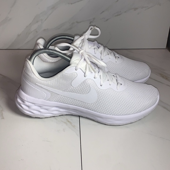 Men's Nike Revolution 6 Next Nature Running Shoe Size 9 Triple White - Picture 6 of 8
